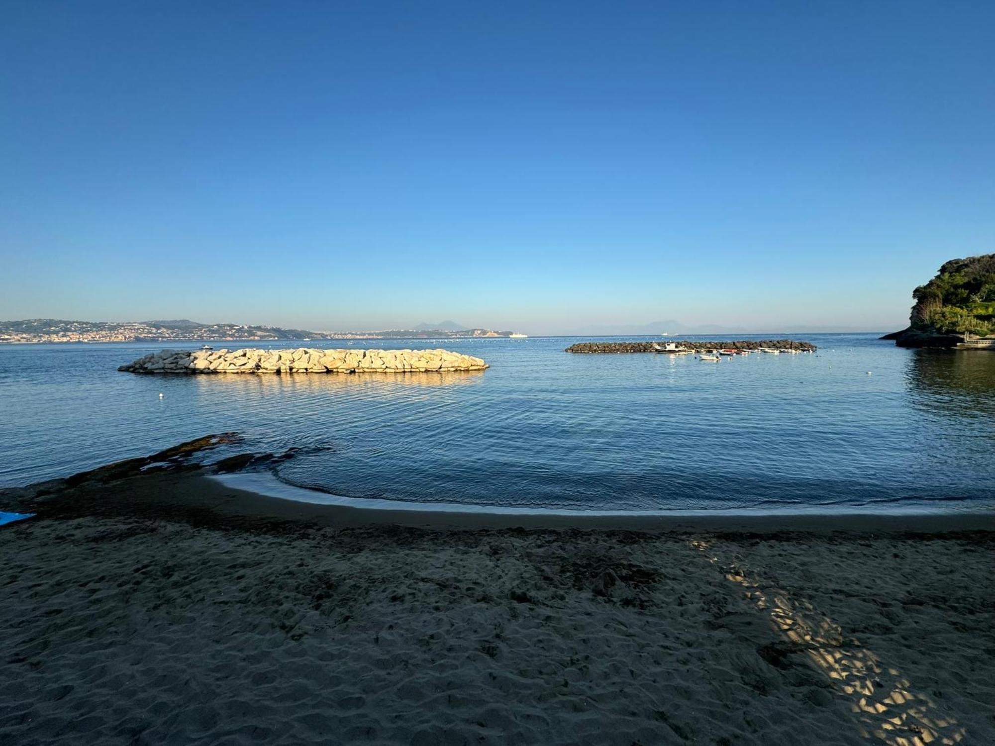 La Casetta Di Vivi Bacoli Bagian luar foto